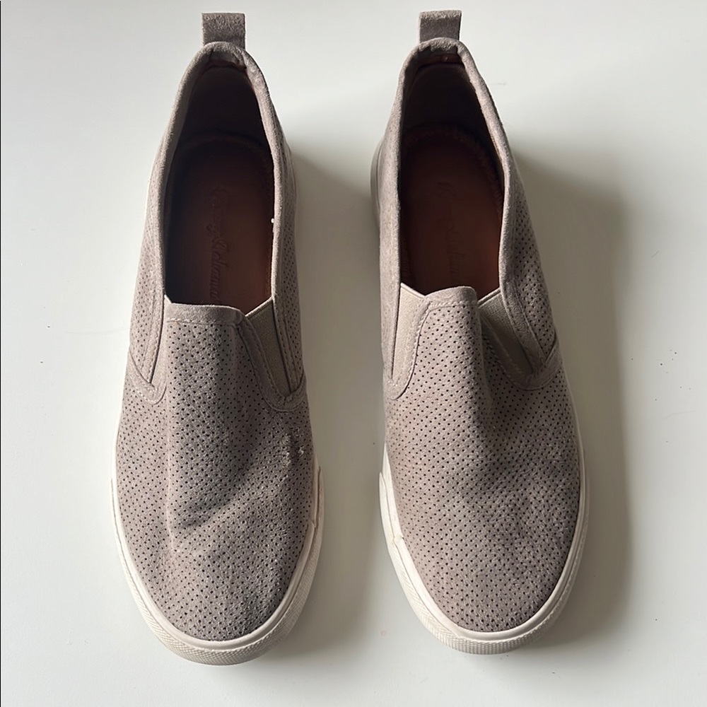 Tommy Bahama Slip-On Loafers